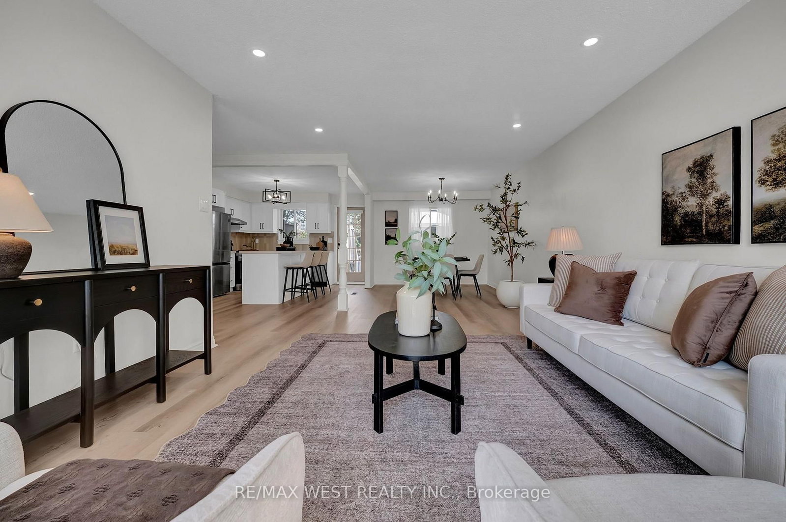 4 Flemington Court • Whitby, ON photo 14