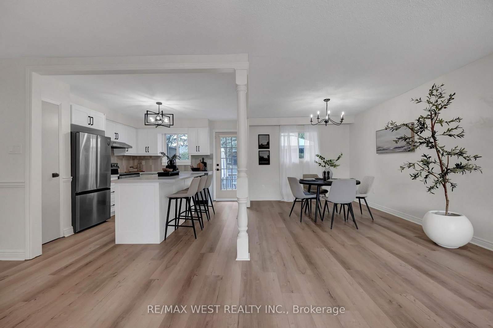 4 Flemington Court • Whitby, ON photo 16
