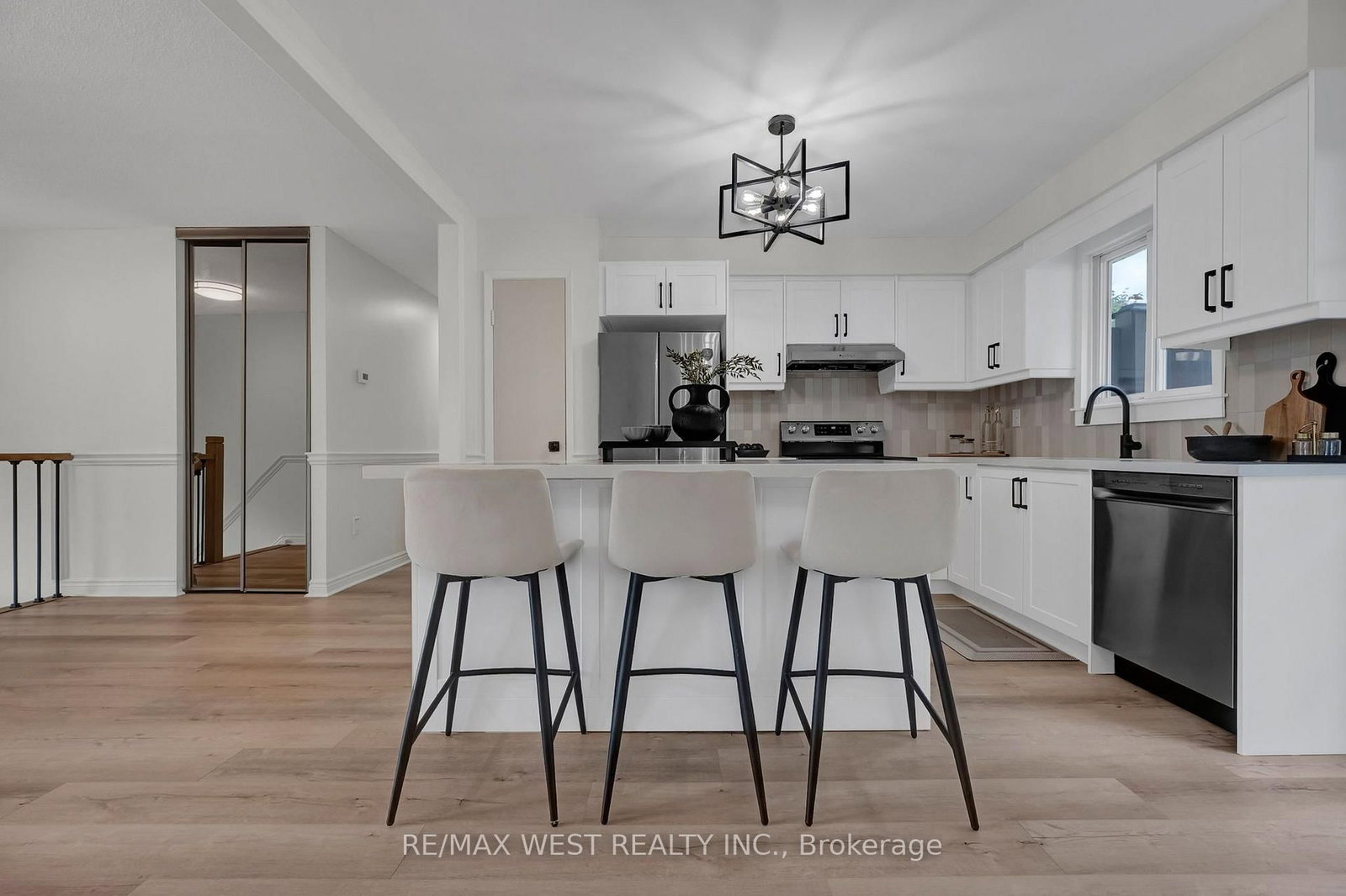 4 Flemington Court • Whitby, ON photo 18