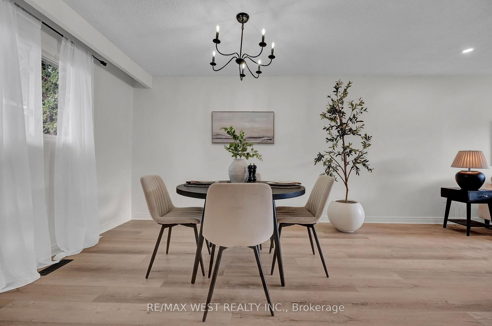 4 Flemington Court • Whitby, ON photo 22