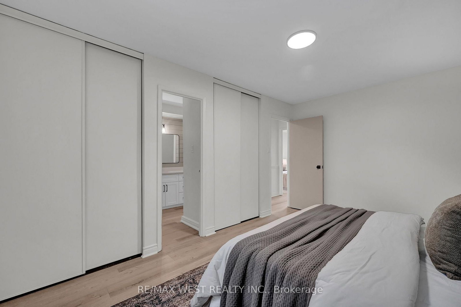 4 Flemington Court • Whitby, ON photo 30