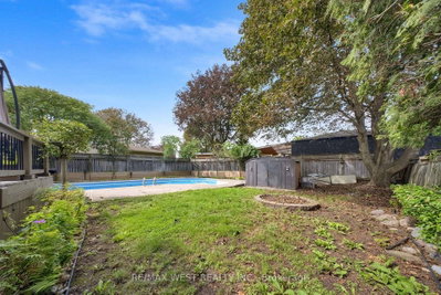 4 Flemington Court • Whitby, ON photo 8
