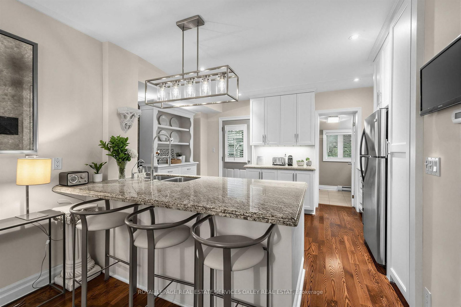 733 Woodbine Avenue • Toronto, ON photo 12