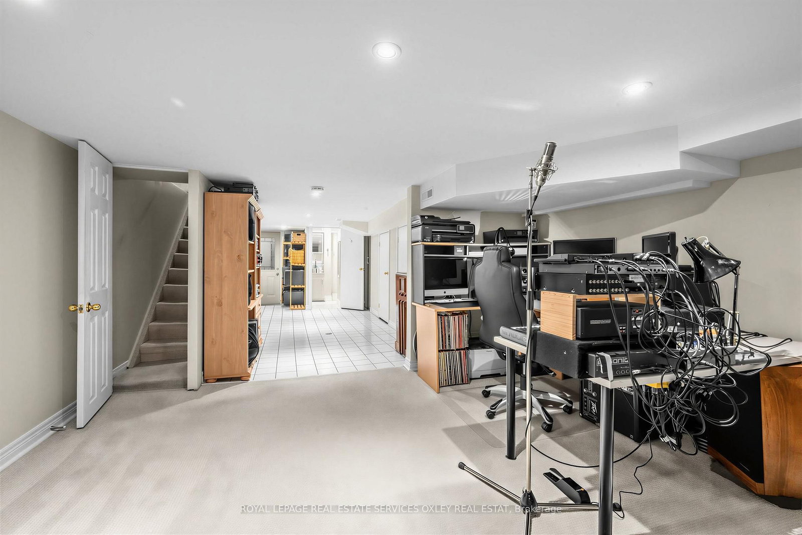 733 Woodbine Avenue • Toronto, ON photo 23