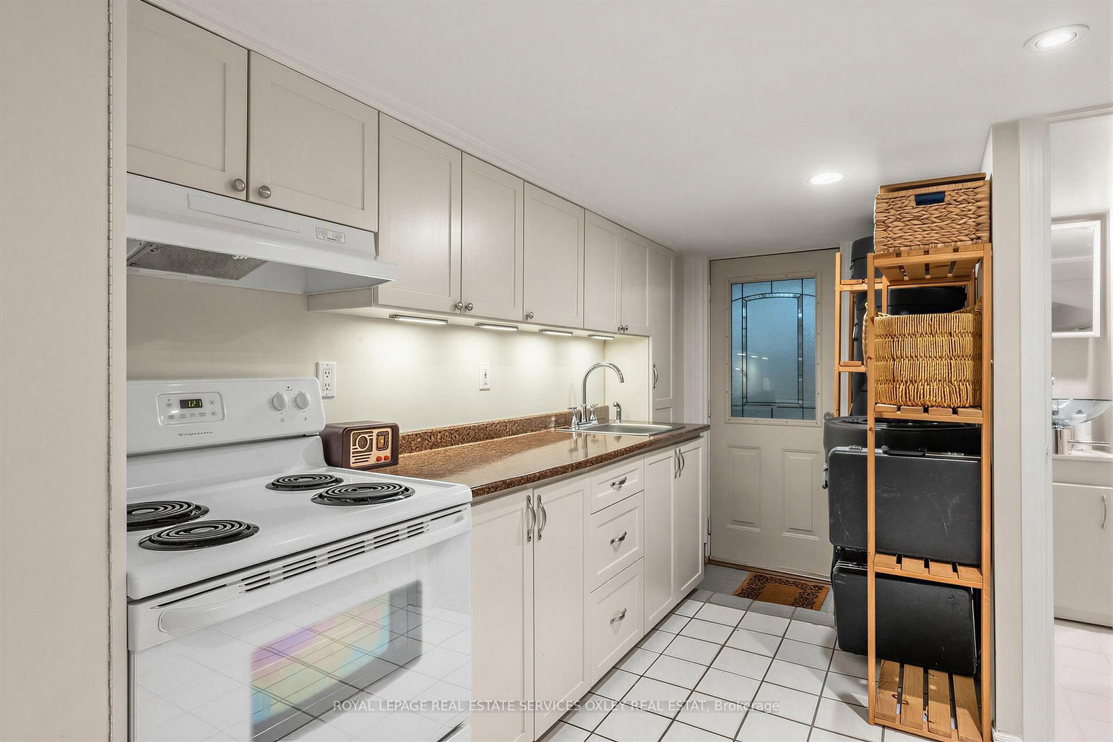 733 Woodbine Avenue • Toronto, ON photo 25