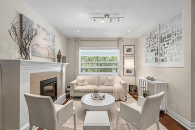 733 Woodbine Avenue • Toronto, ON photo 4