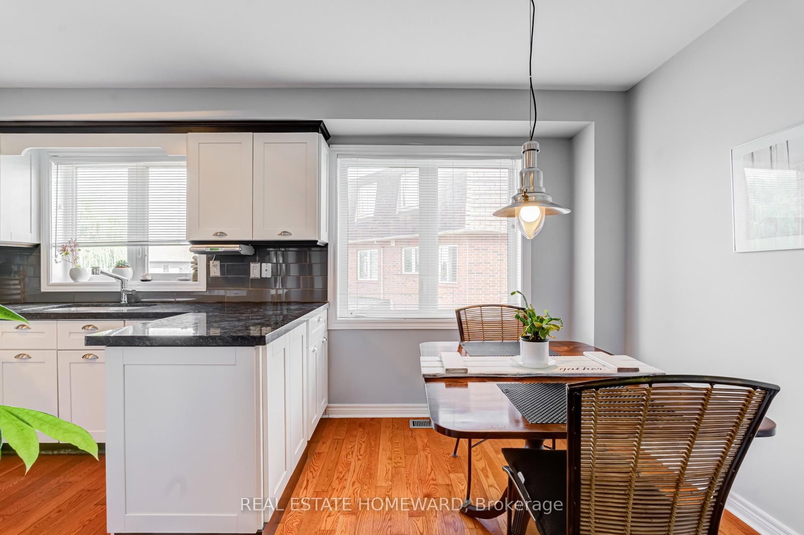 5A Falmouth Avenue • Toronto, ON photo 6