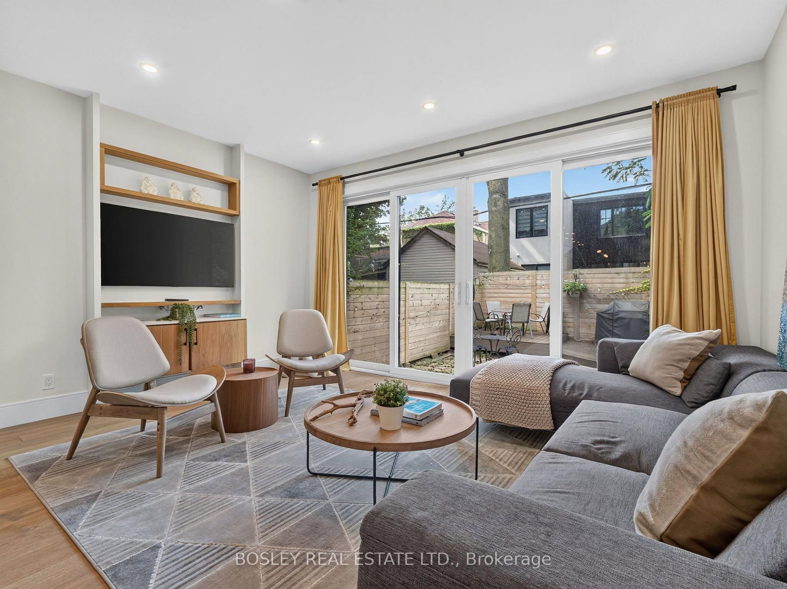 14 Coady Avenue • Toronto, ON photo 12