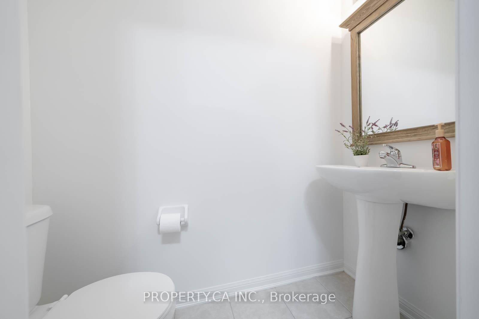 34 Ferguson Street • Toronto, ON photo 10