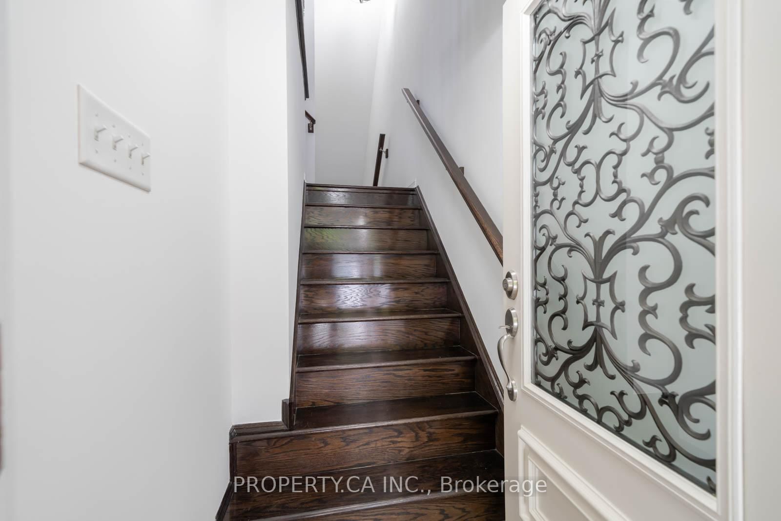 34 Ferguson Street • Toronto, ON photo 3