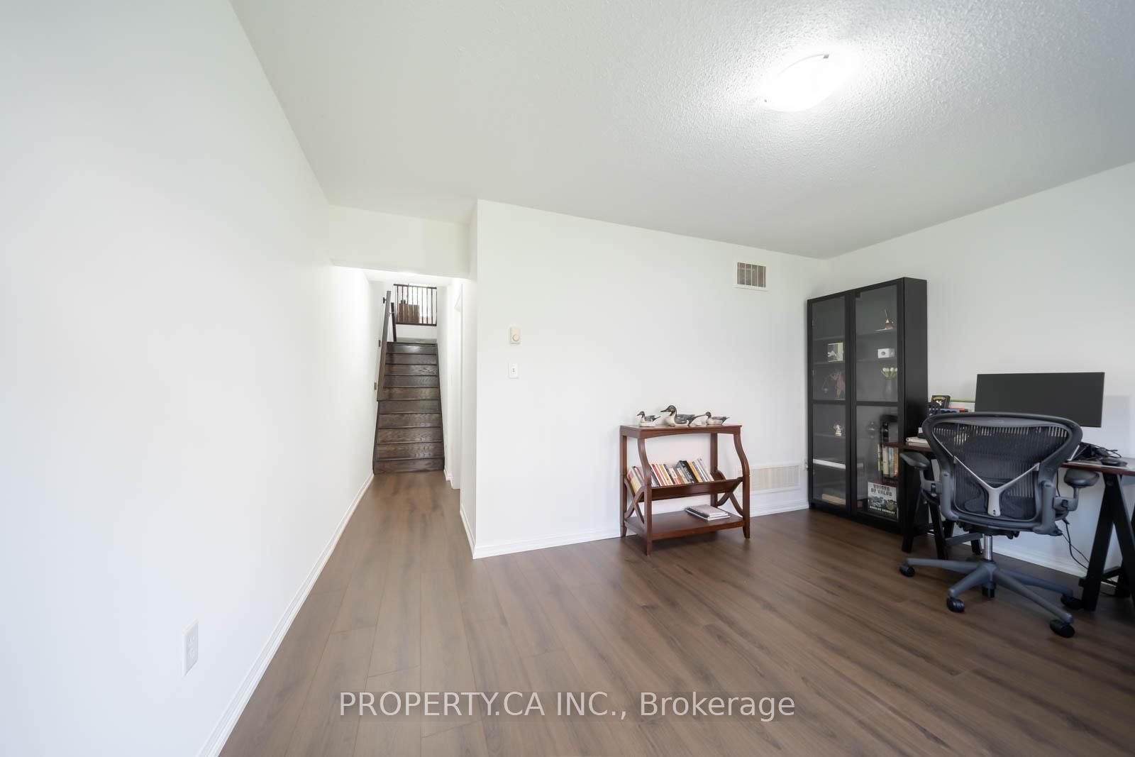 34 Ferguson Street • Toronto, ON photo 37