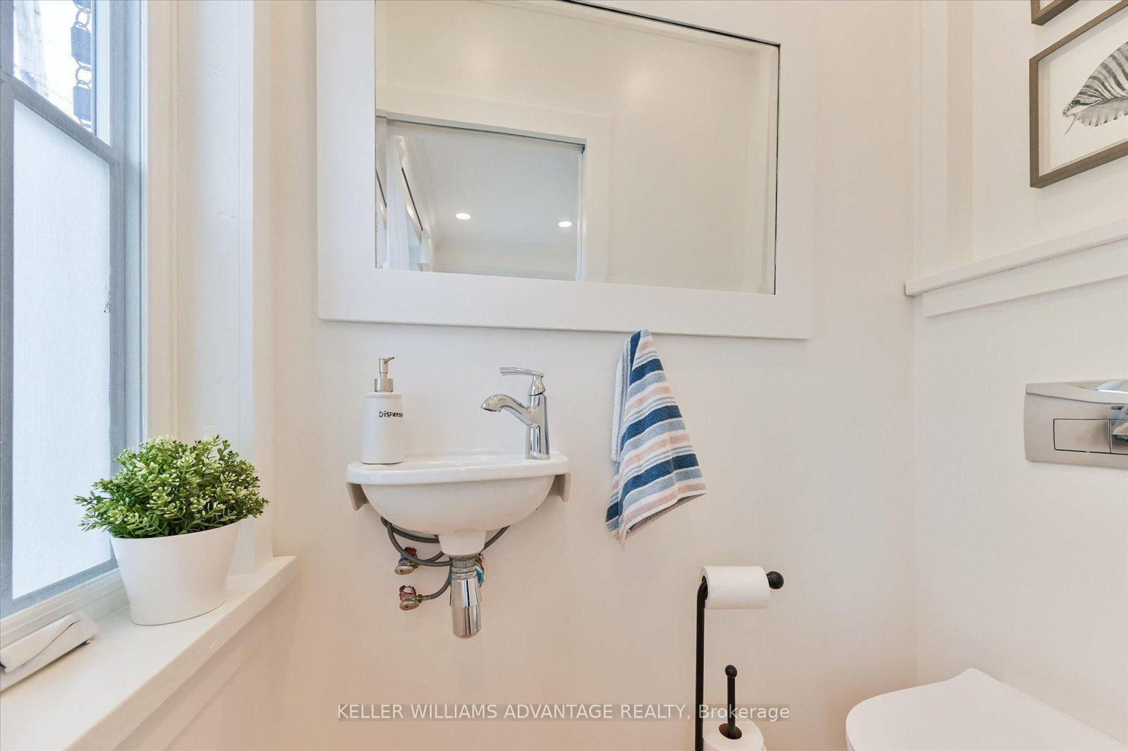 294 Cedarvale Avenue • Toronto, ON photo 11