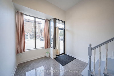 945 Gerrard Street E • Toronto, ON photo 3