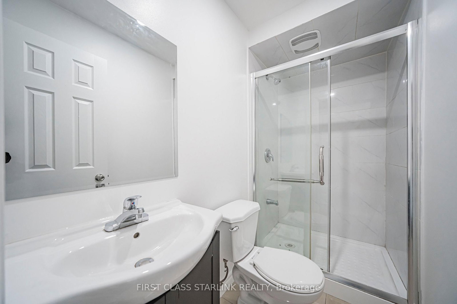 945 Gerrard Street E • Toronto, ON photo 32