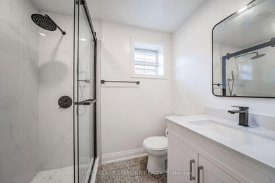 945 Gerrard Street E • Toronto, ON photo 8
