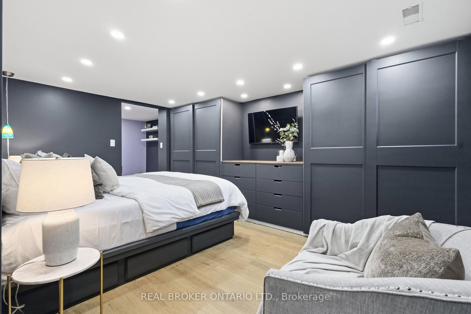 78 Squires Avenue • Toronto, ON photo 28