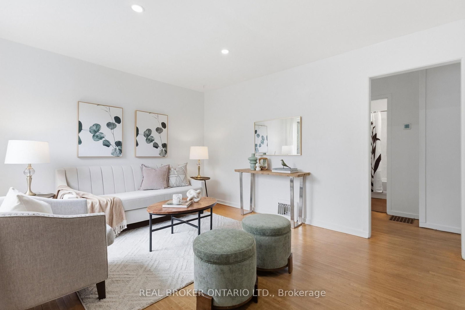 78 Squires Avenue • Toronto, ON photo 3