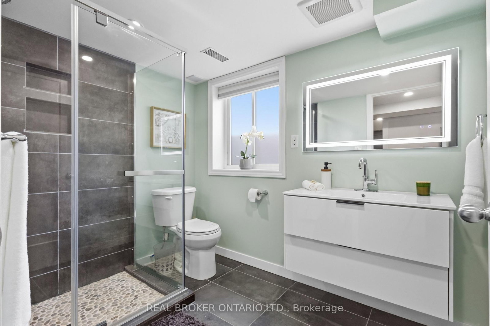 78 Squires Avenue • Toronto, ON photo 33