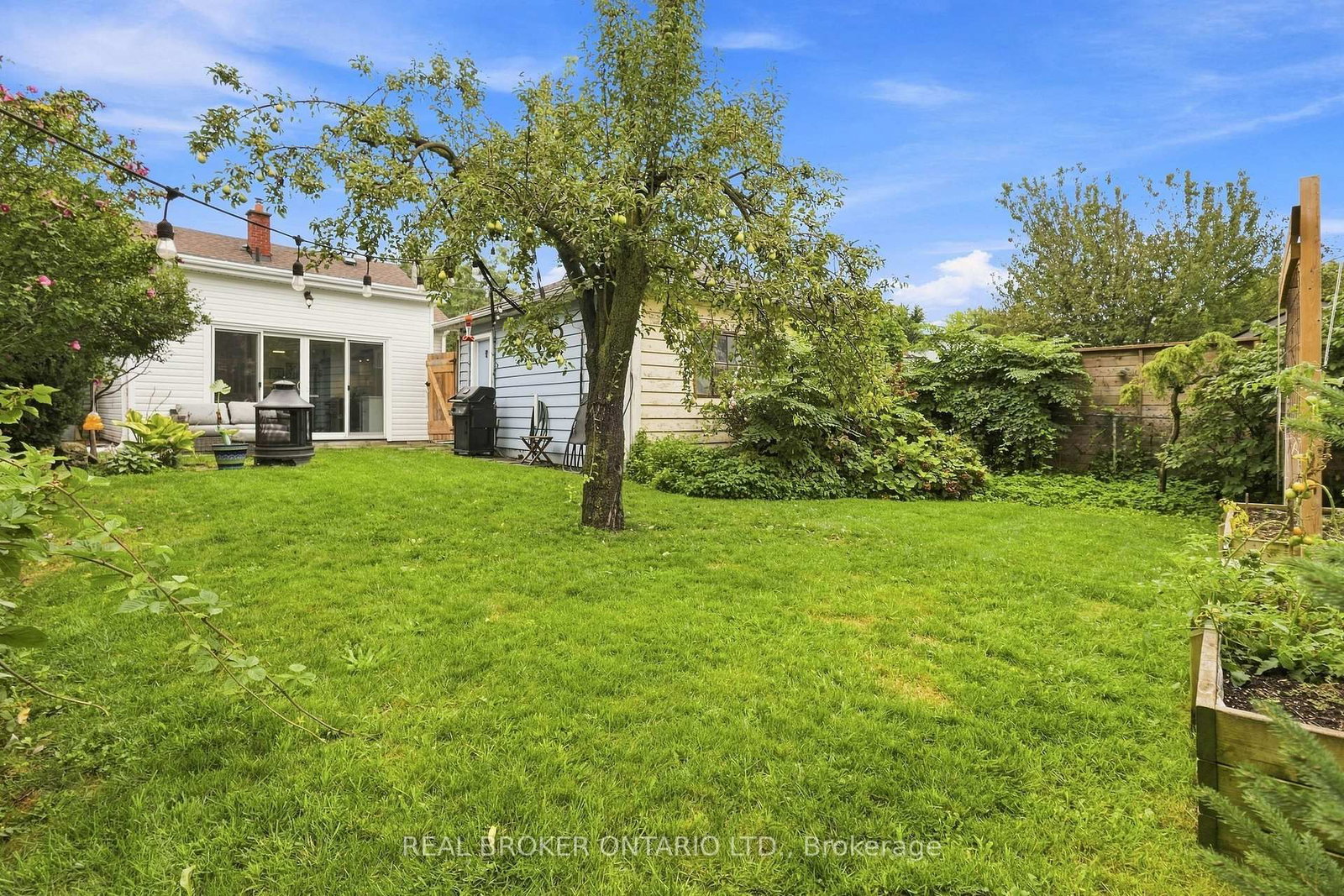 78 Squires Avenue • Toronto, ON photo 37