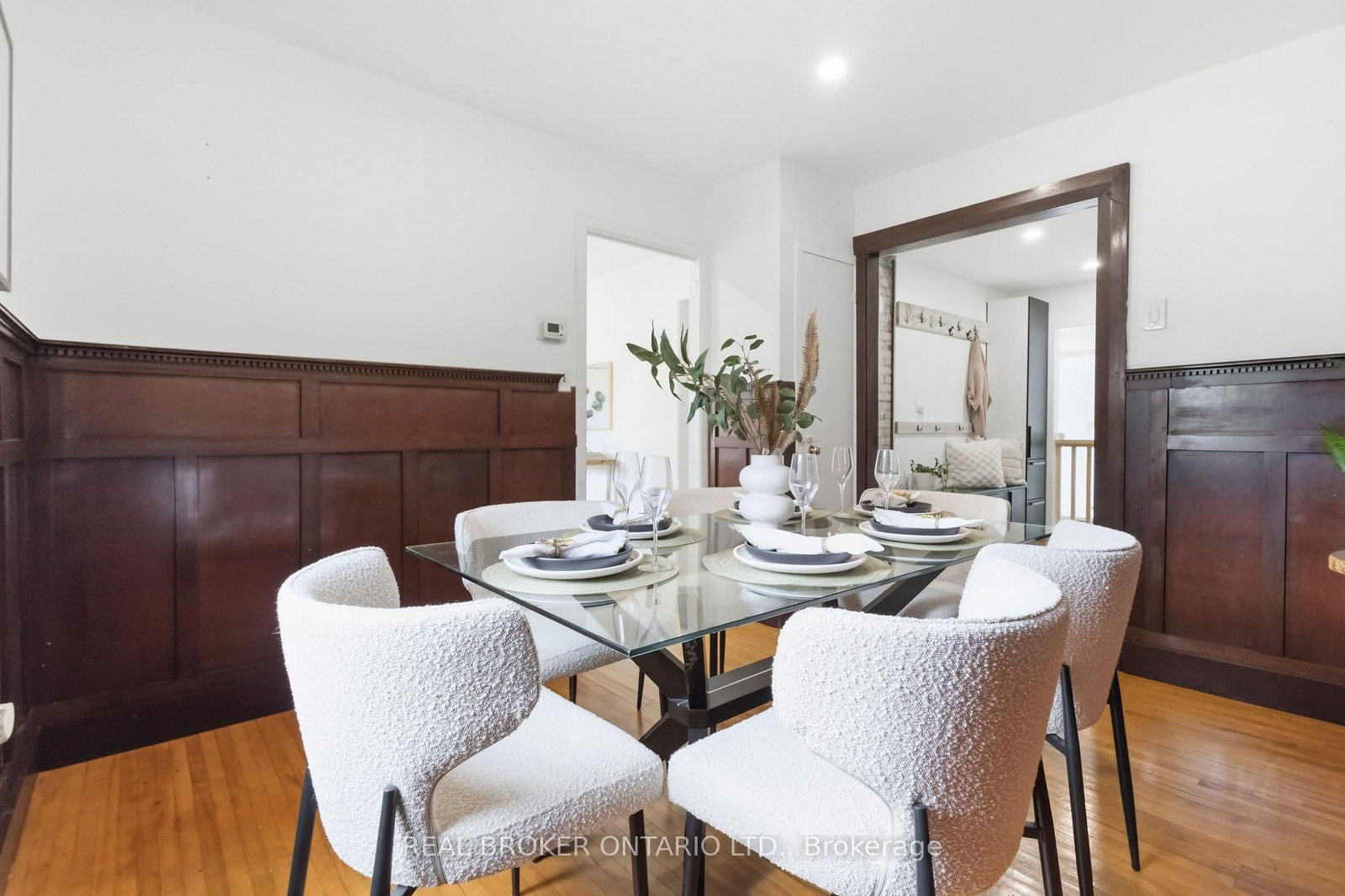 78 Squires Avenue • Toronto, ON photo 9