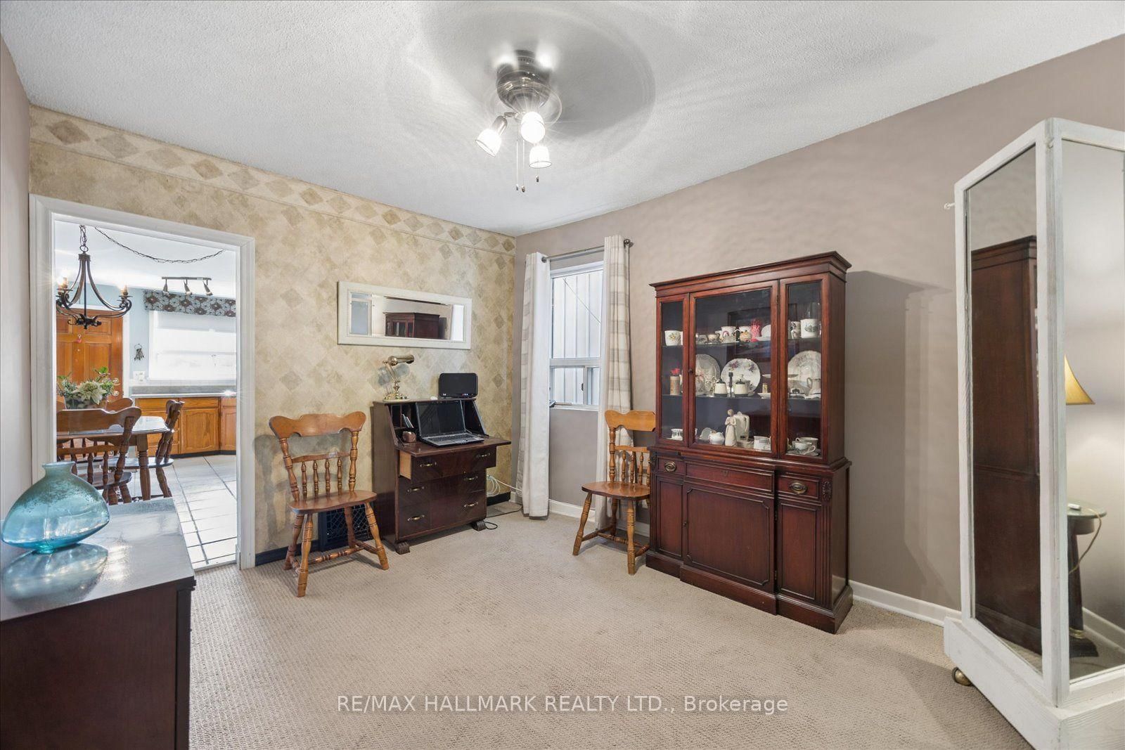 69 Alton Avenue • Toronto, ON photo 11