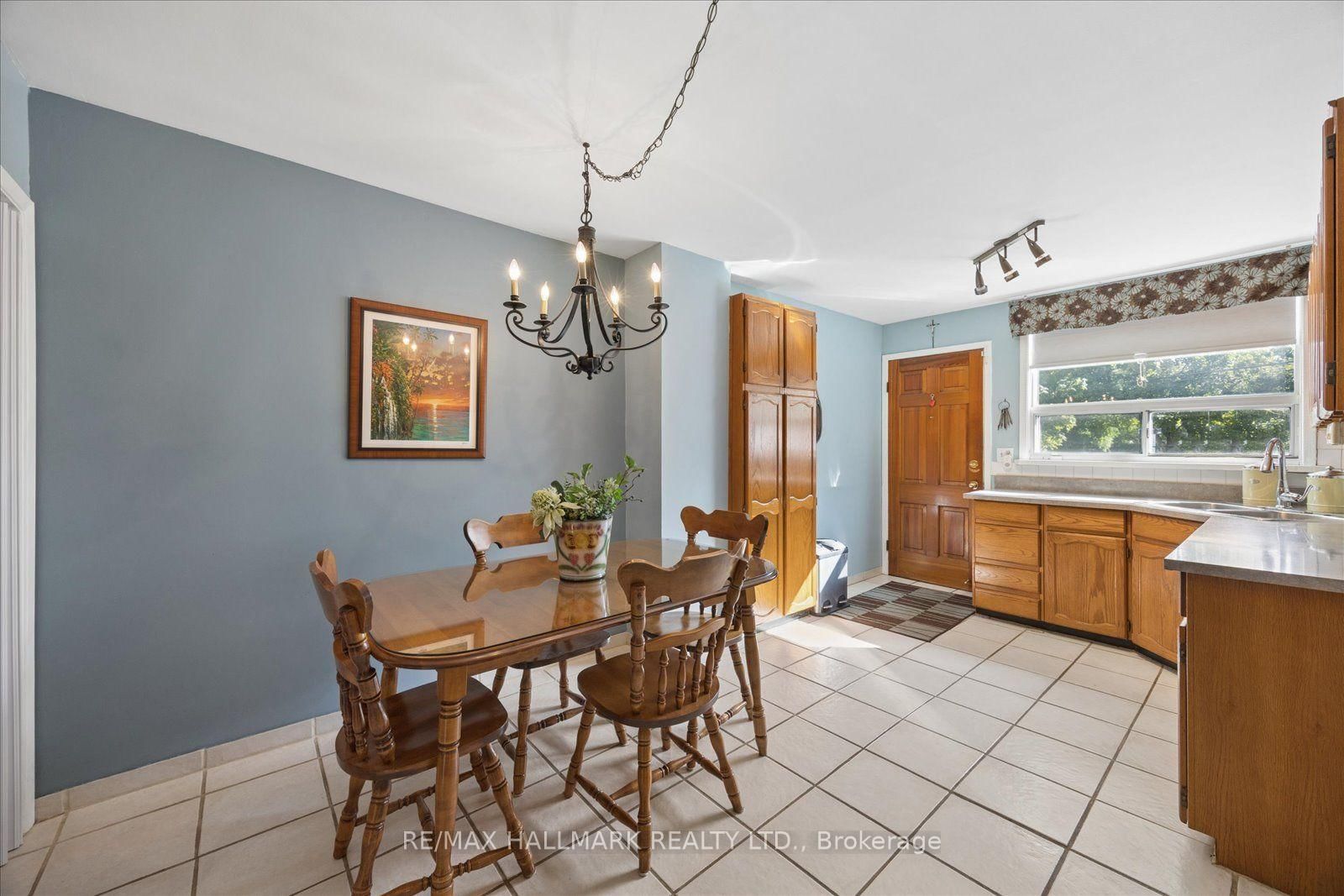 69 Alton Avenue • Toronto, ON photo 19