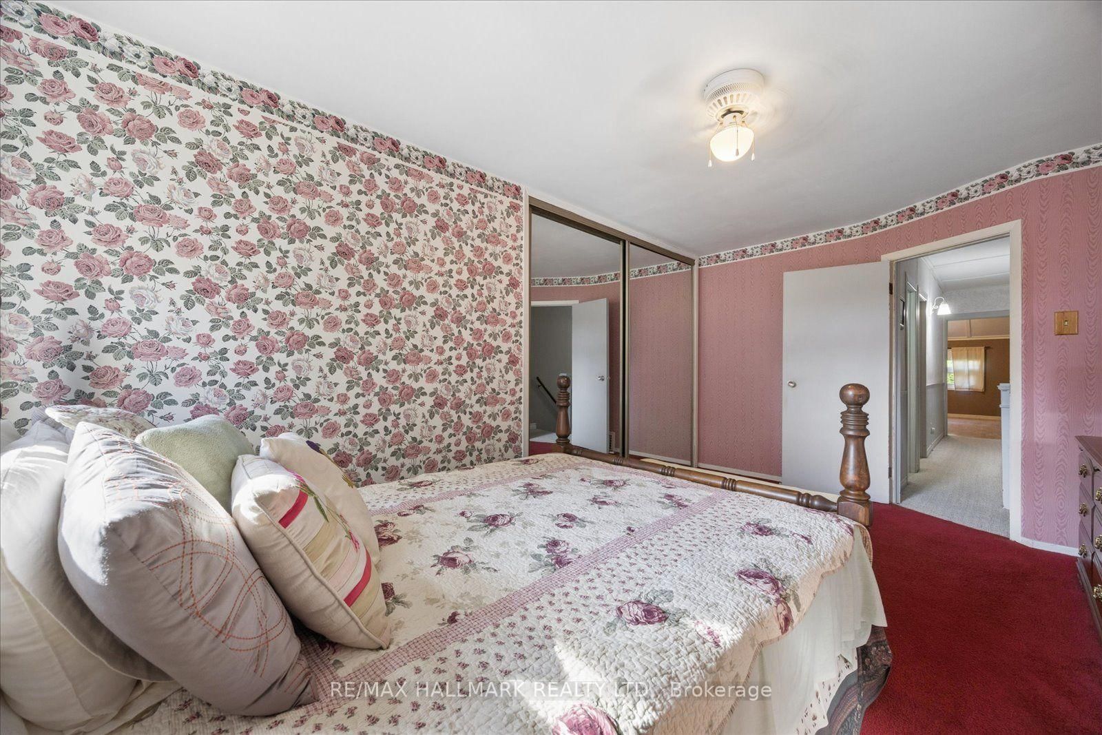 69 Alton Avenue • Toronto, ON photo 23