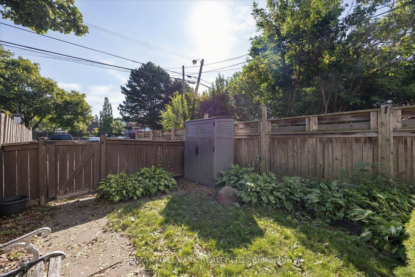 69 Alton Avenue • Toronto, ON photo 38
