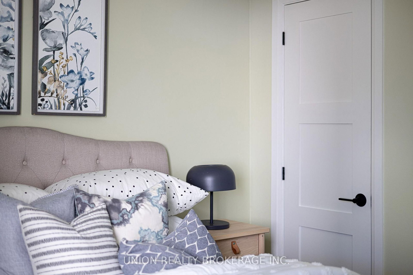 49 Claremore Avenue • Toronto, ON photo 23
