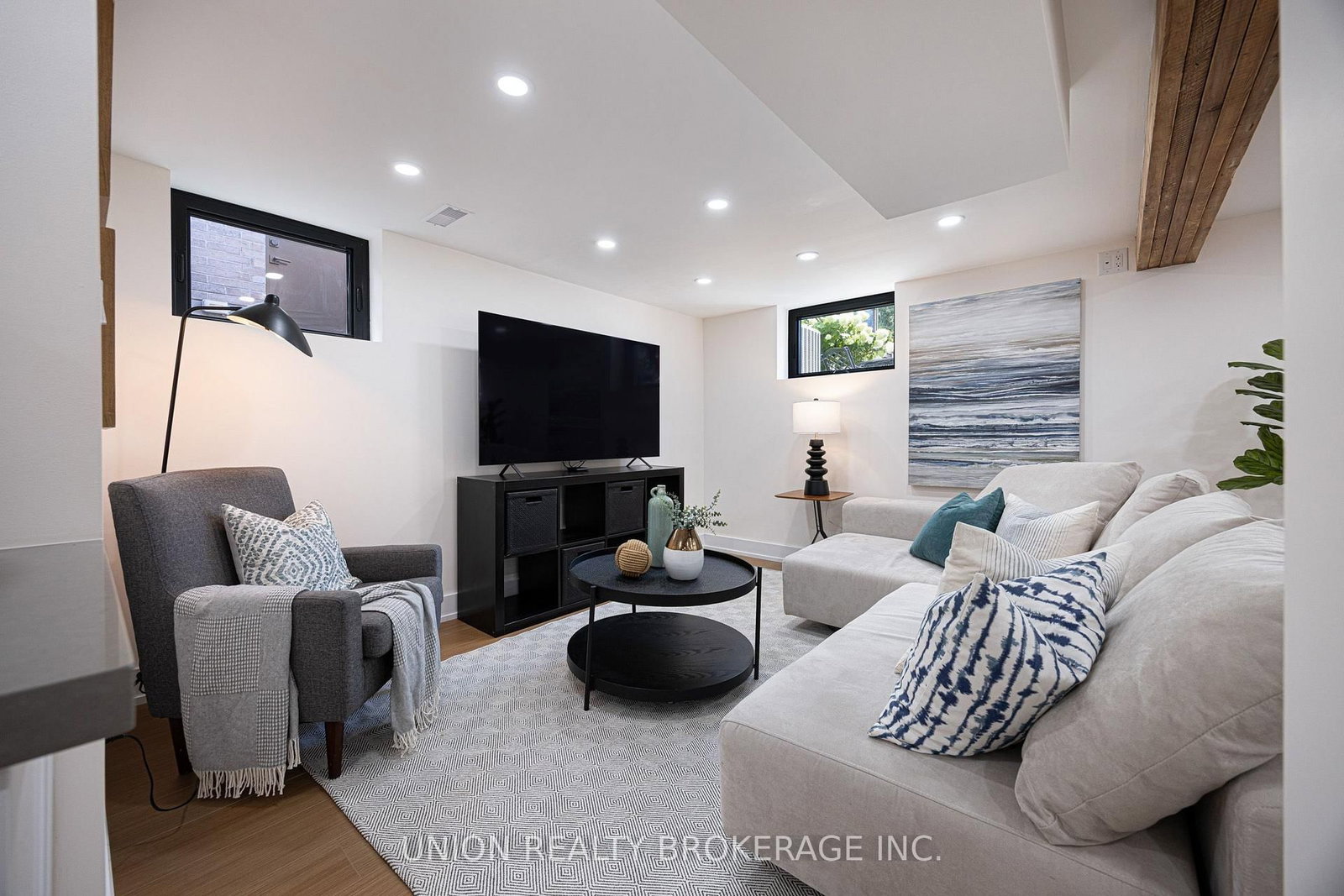 49 Claremore Avenue • Toronto, ON photo 29