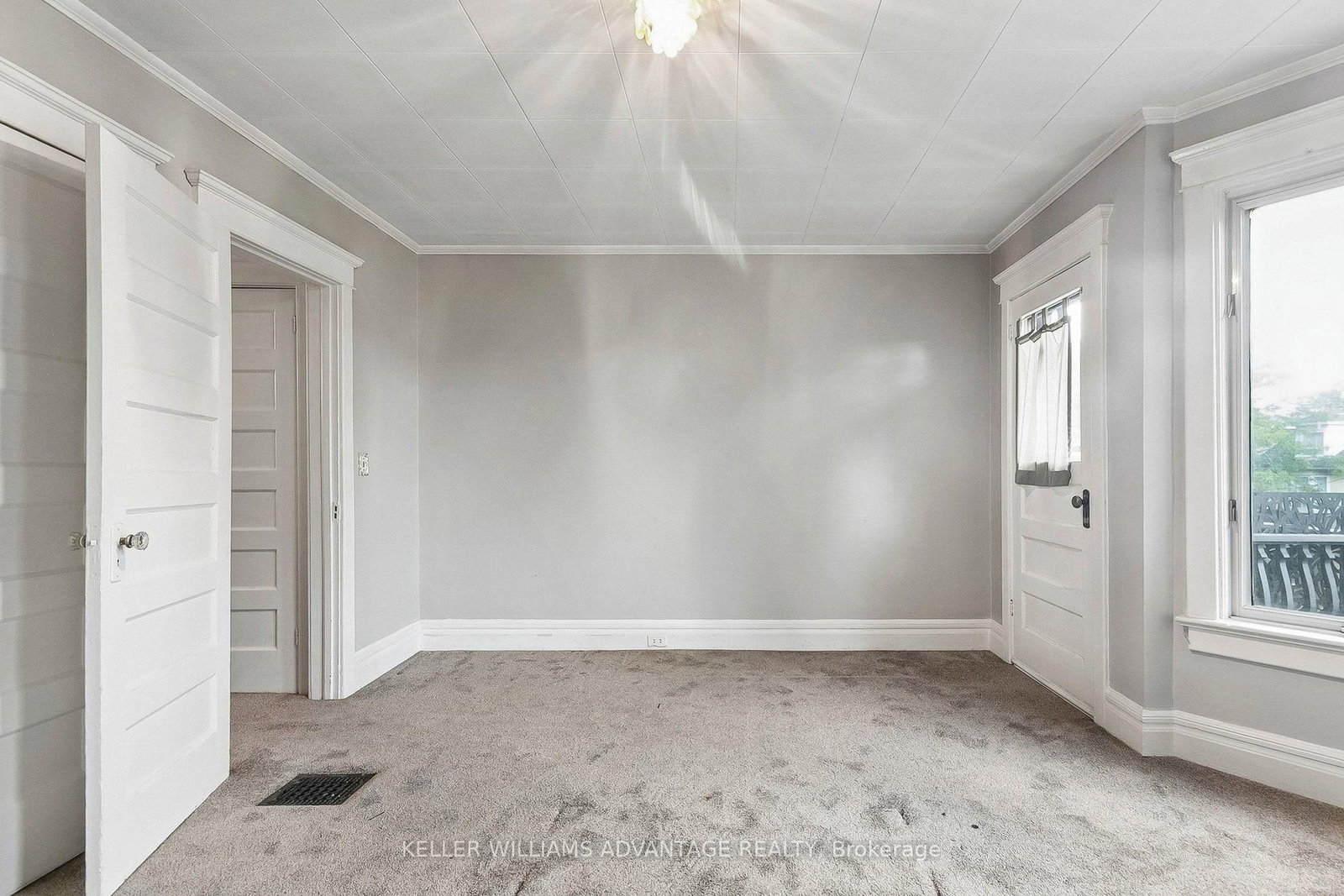 32 Dingwall Avenue E • Toronto, ON photo 20