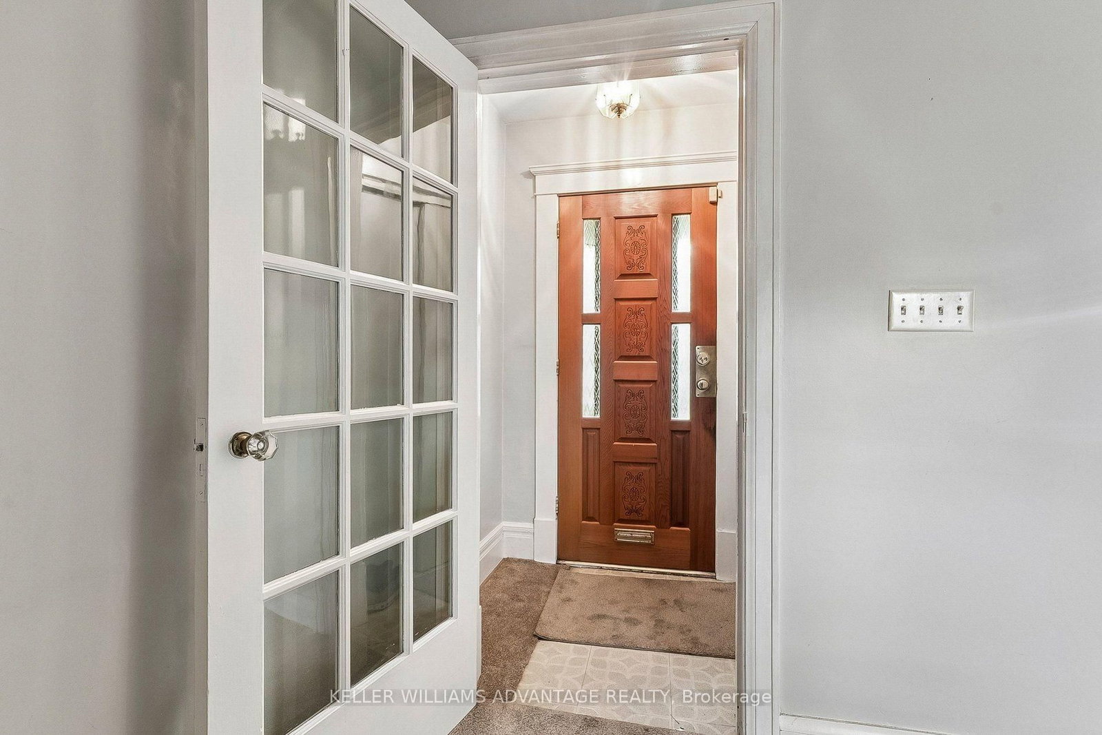 32 Dingwall Avenue E • Toronto, ON photo 4