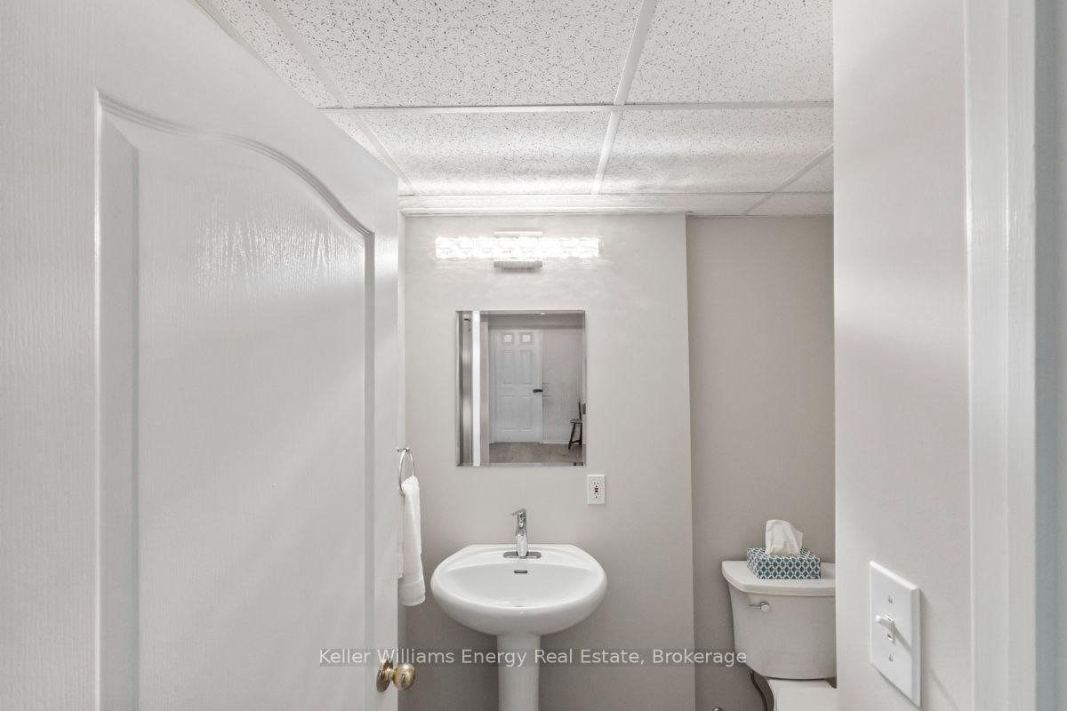 92 George Reynolds Drive • Clarington, ON photo 35