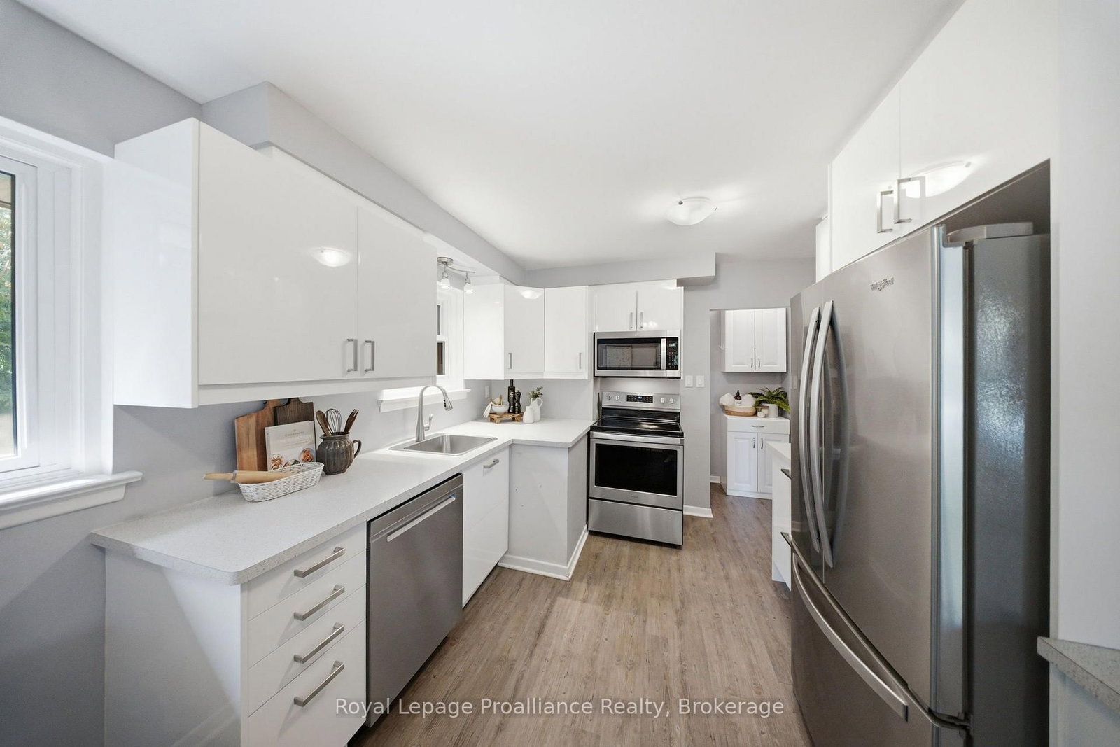 400 Harris Street • Whitby, ON photo 12