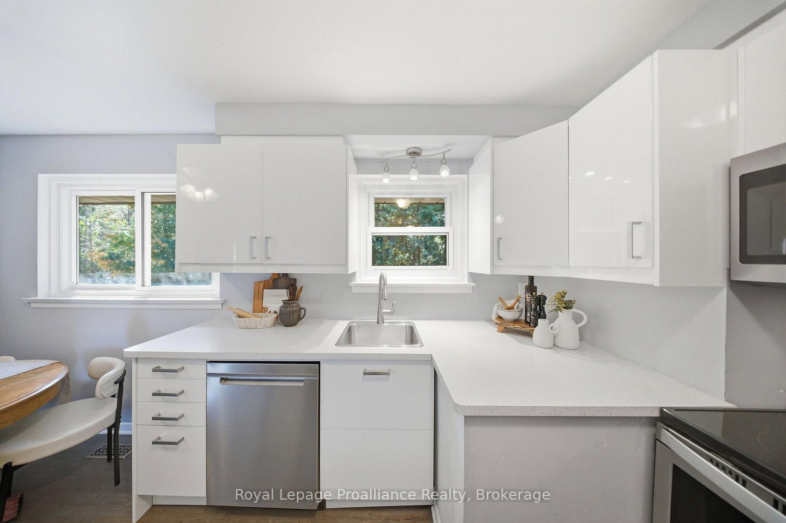 400 Harris Street • Whitby, ON photo 13