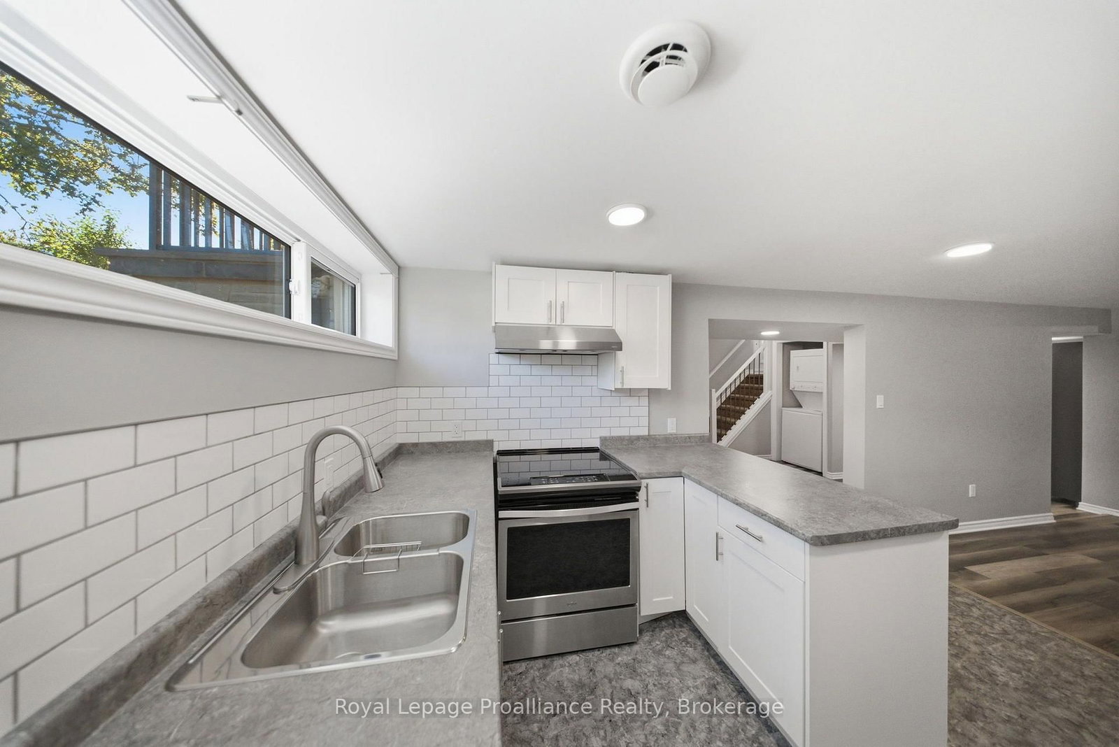 400 Harris Street • Whitby, ON photo 38