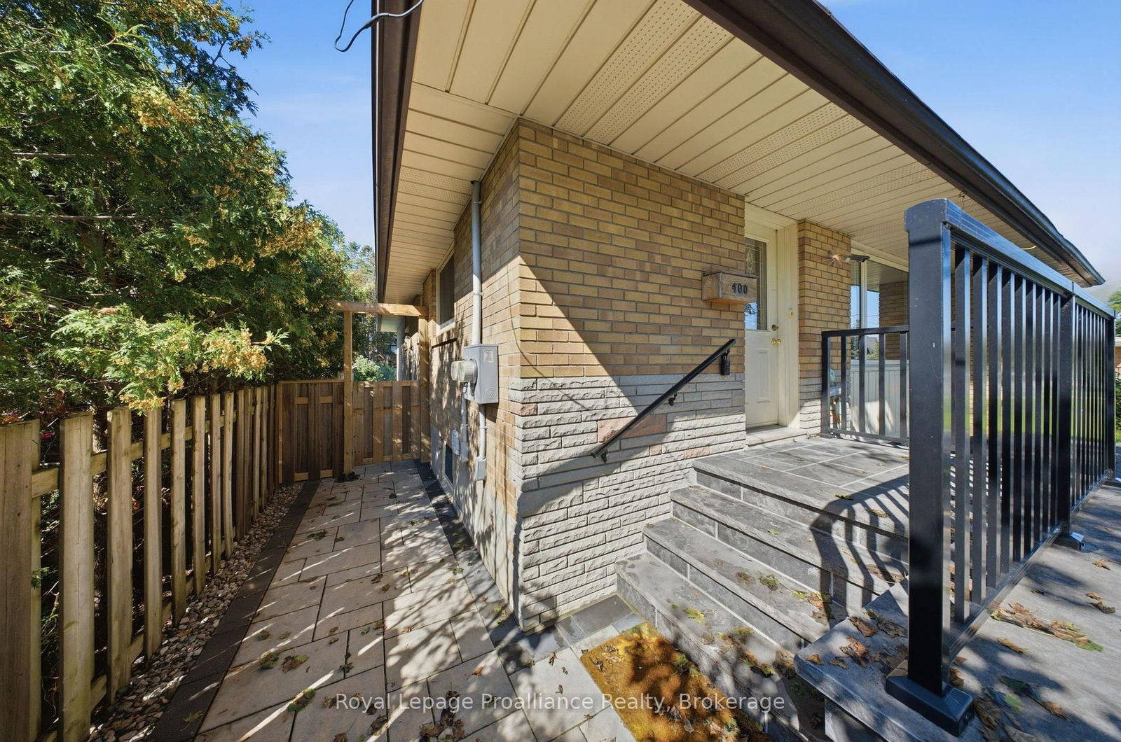 400 Harris Street • Whitby, ON photo 40