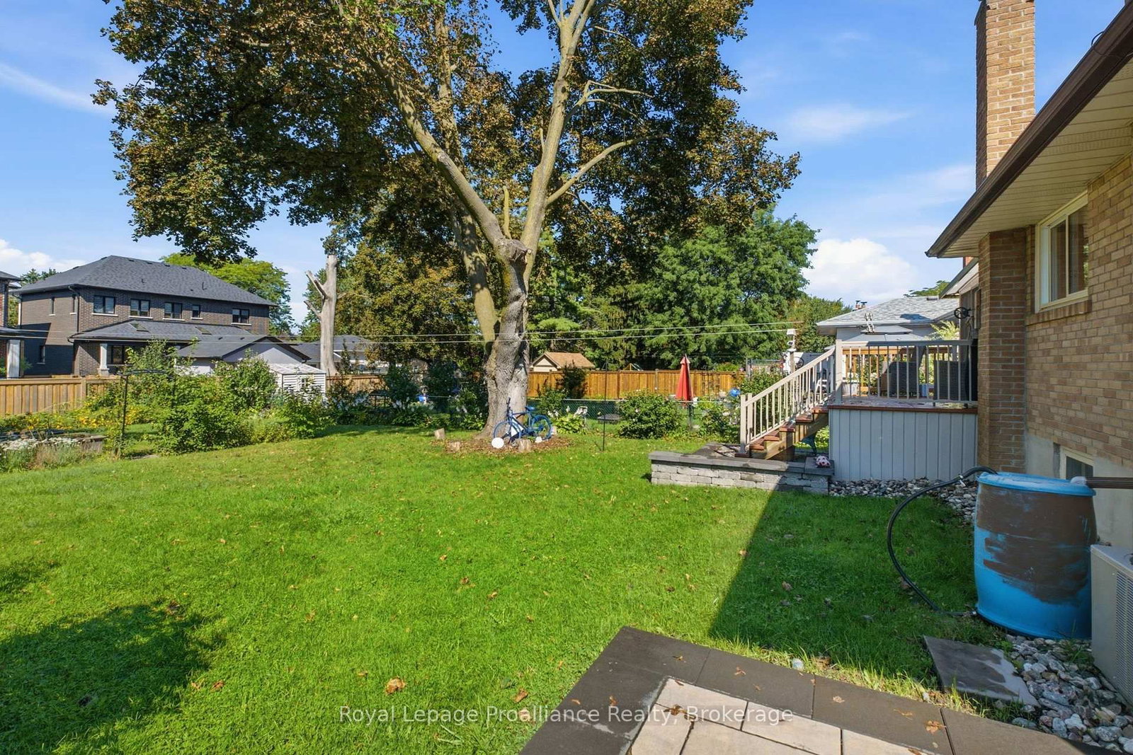 400 Harris Street • Whitby, ON photo 43