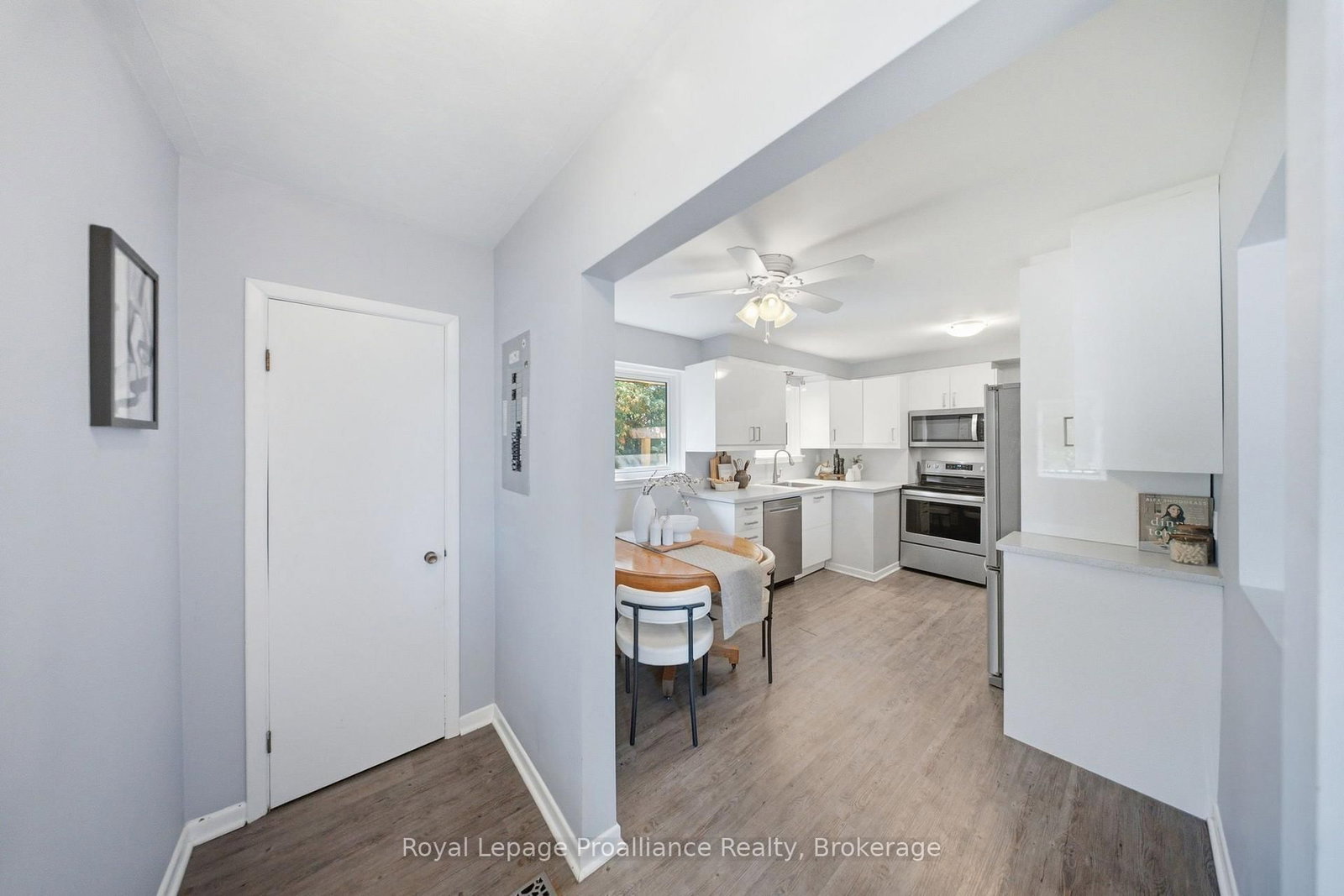 400 Harris Street • Whitby, ON photo 9