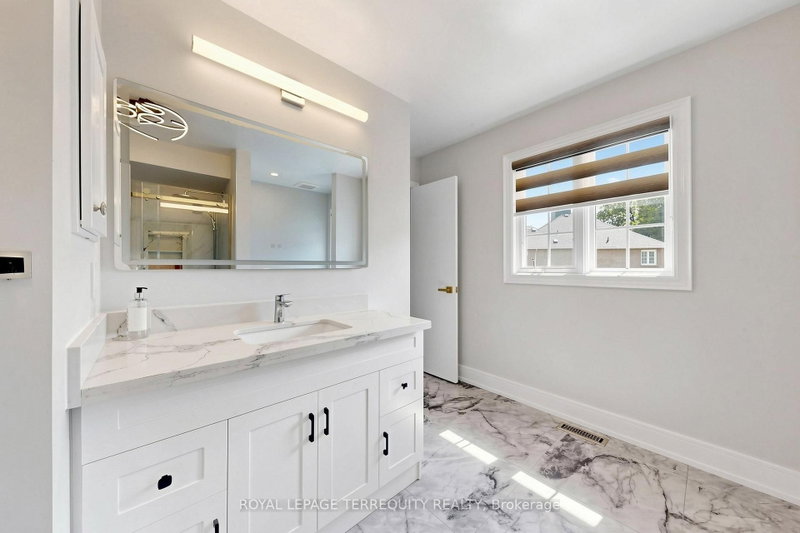 10 Roberson Ajax,ON L1T 4K1 — Photo 19