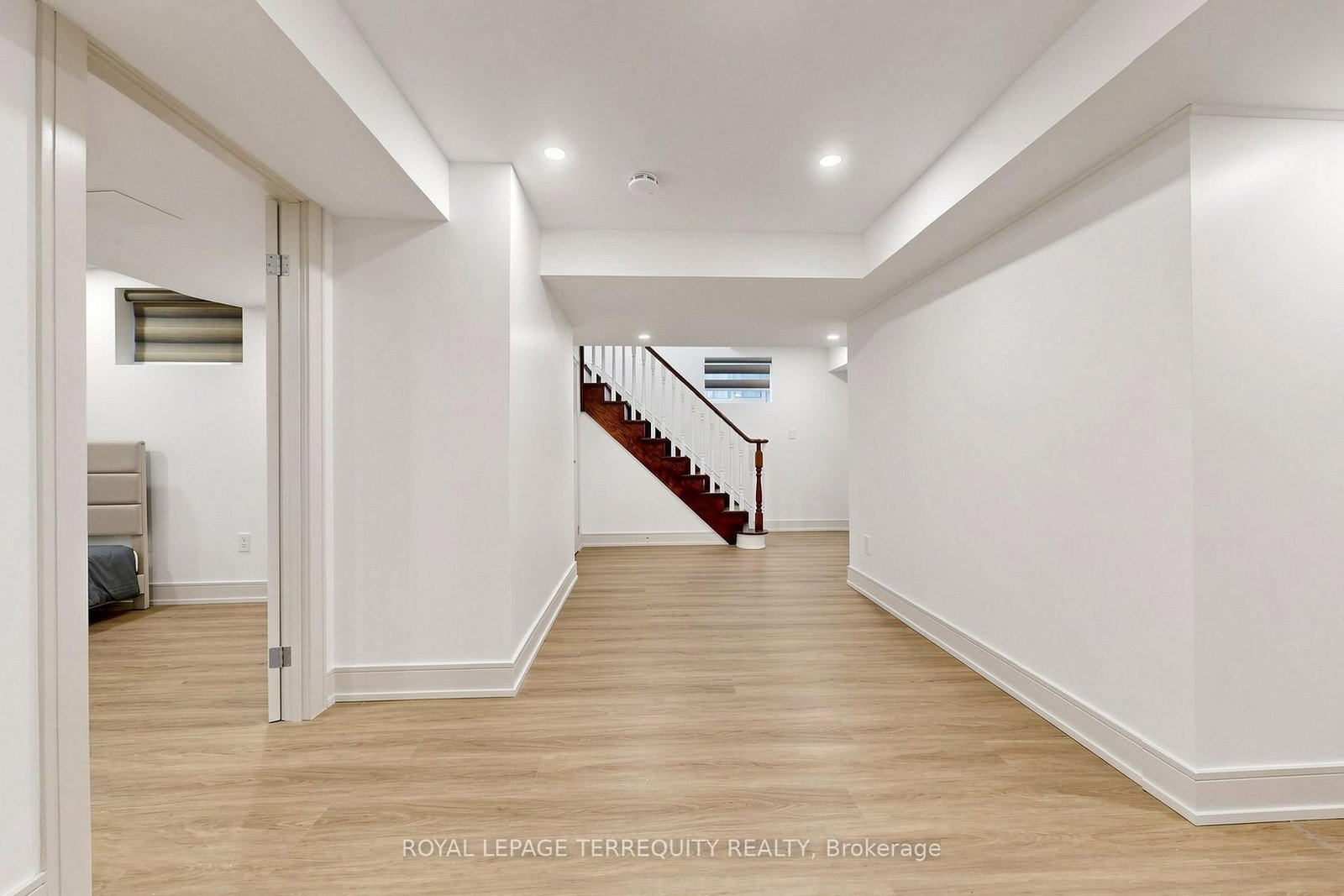 10 Roberson Drive • Ajax, ON photo 31