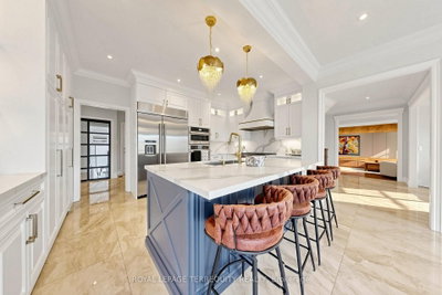 10 Roberson Drive • Ajax, ON photo 9