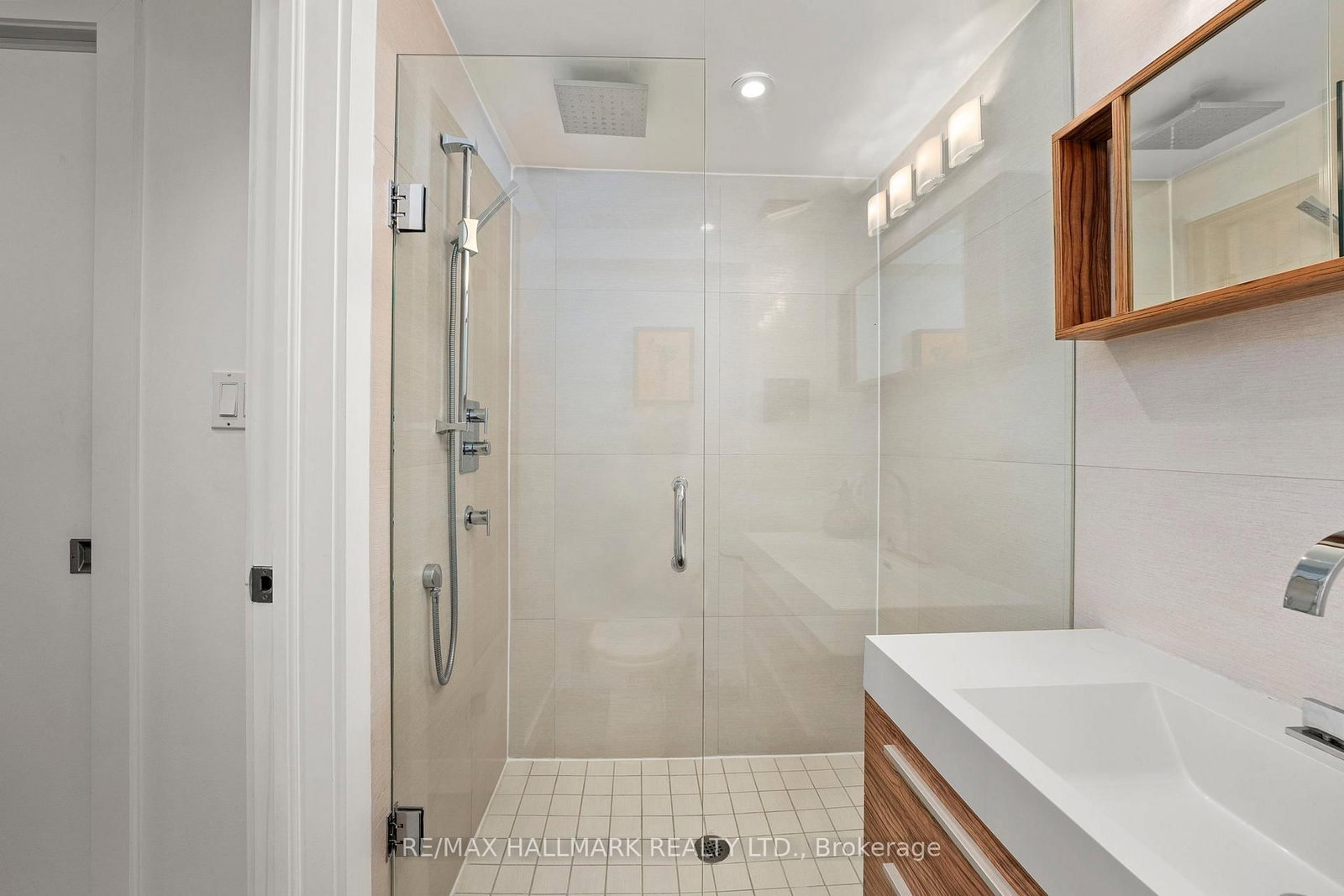 1173 Dundas Street E • #226 • Toronto, ON photo 13
