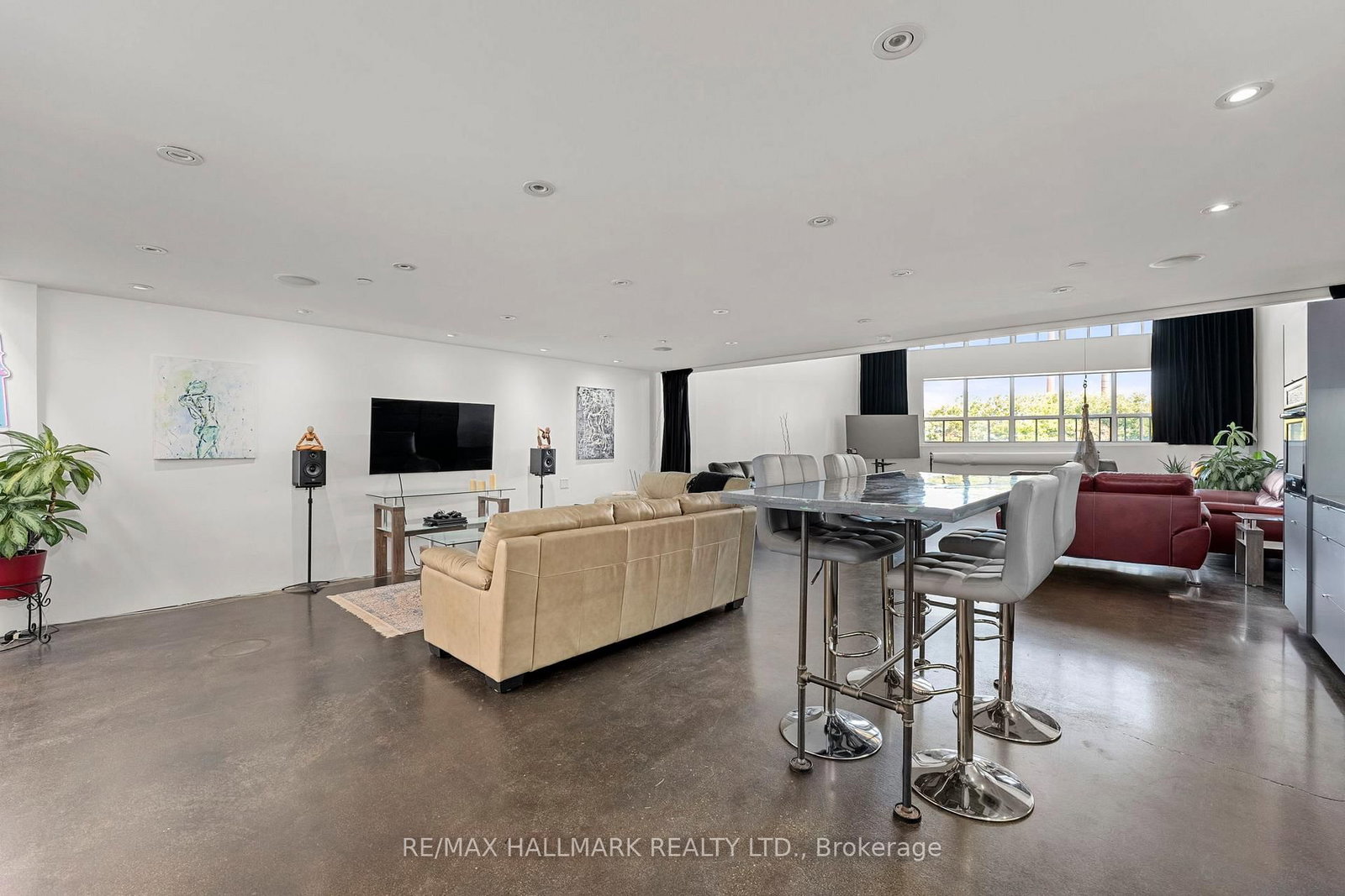 1173 Dundas Street E • #226 • Toronto, ON photo 4