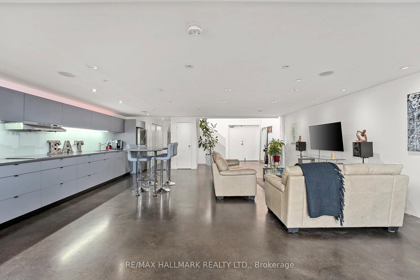 1173 Dundas Street E • #226 • Toronto, ON photo 7