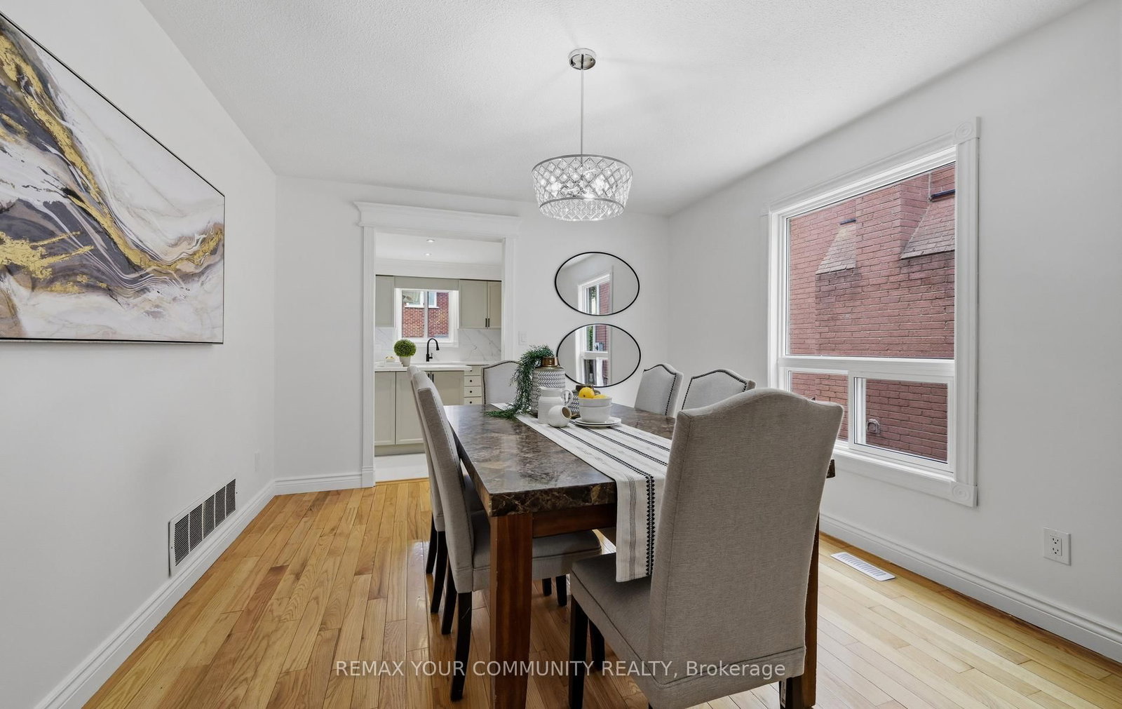 1554 Saugeen Drive • Pickering, ON photo 12
