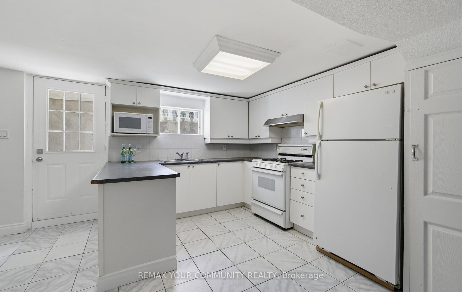 1554 Saugeen Drive • Pickering, ON photo 30