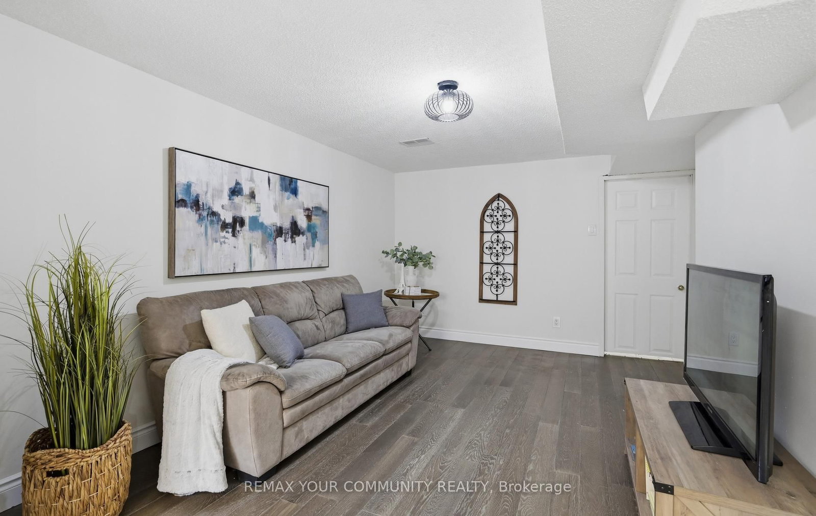 1554 Saugeen Drive • Pickering, ON photo 33