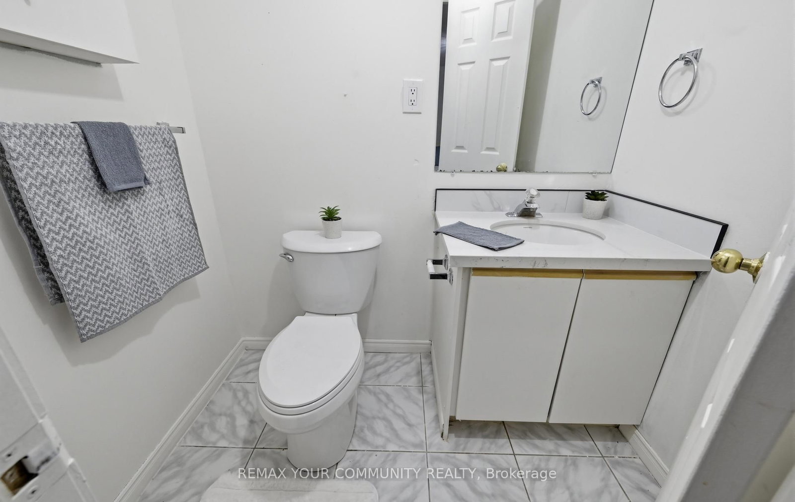 1554 Saugeen Drive • Pickering, ON photo 38