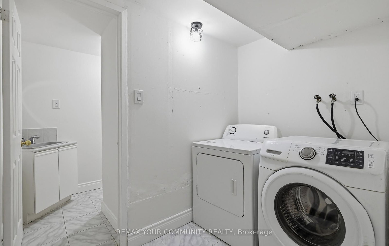 1554 Saugeen Drive • Pickering, ON photo 40